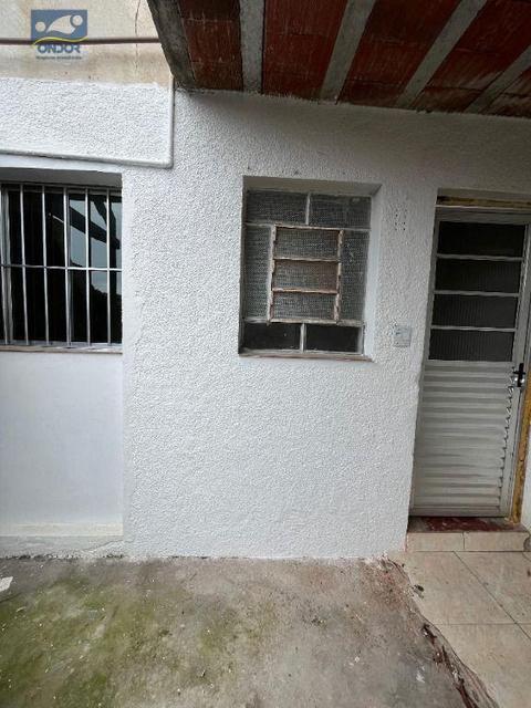 Casa para alugar em Cotia, Centro (Cotia), com 1 quarto, com 35 m²